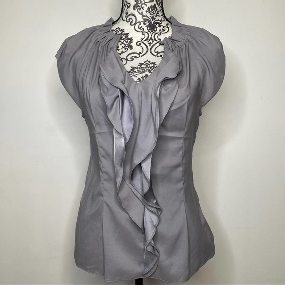 Express GRAY RUFFLE FRONT CAP SLEEVE - Picture 2 of 7